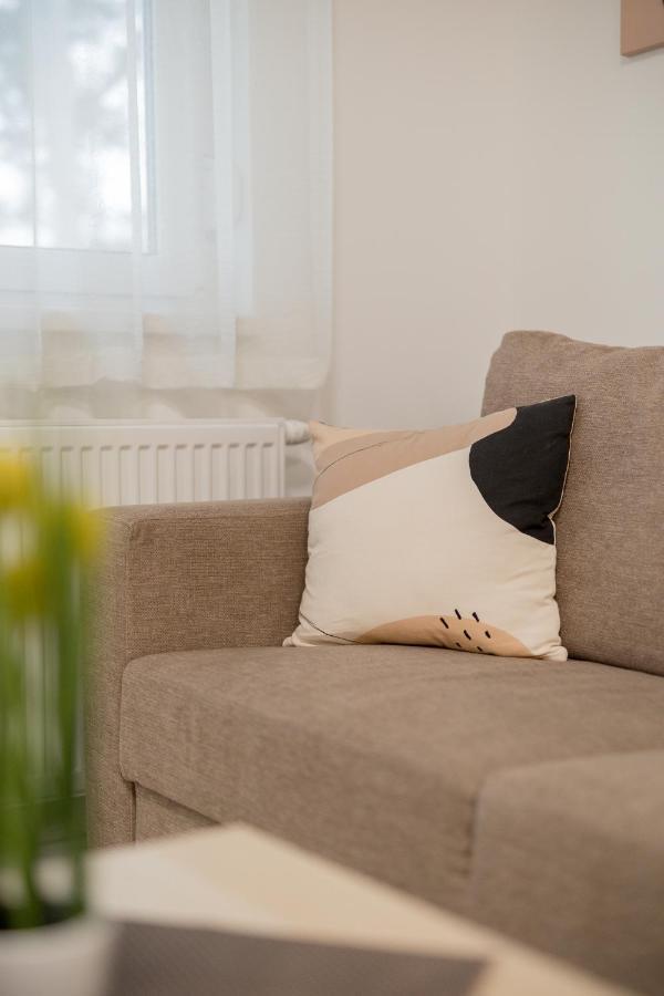 Leda Apartmanok By Bltn Siófok Buitenkant foto