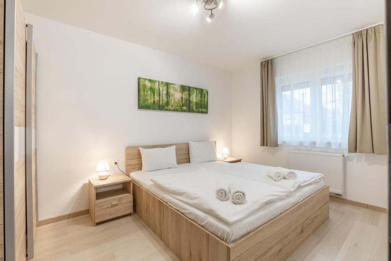 Leda Apartmanok By Bltn Siófok Buitenkant foto